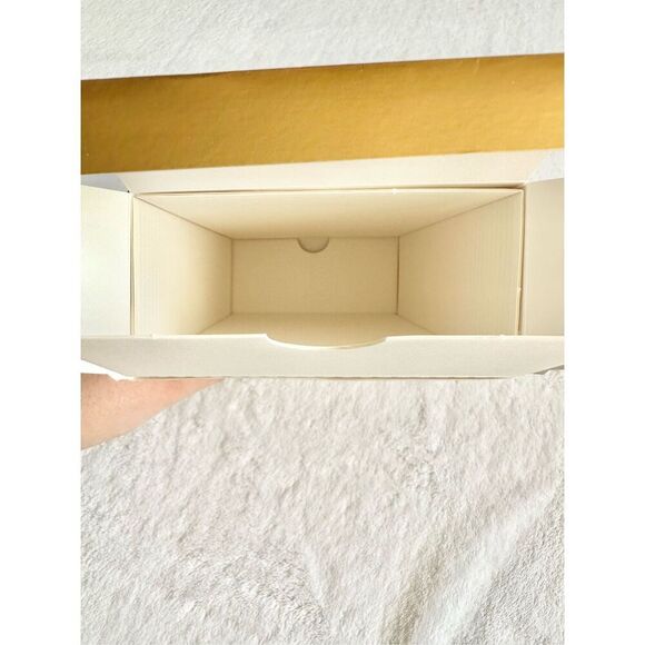 Golden white empty Chanel snowflake display box  - Picture 3 of 3